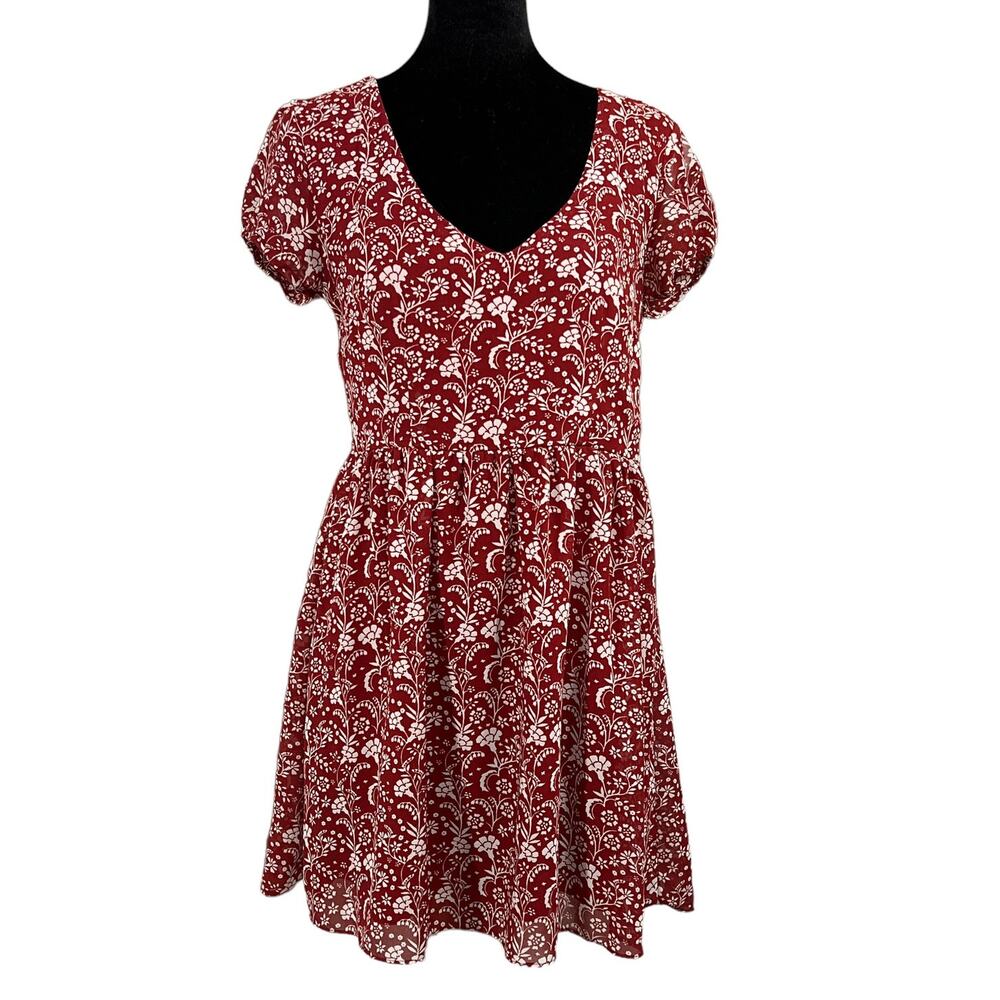 XXI Floral Fit and Flare Mini Skater Dress Size Small Burgundy White